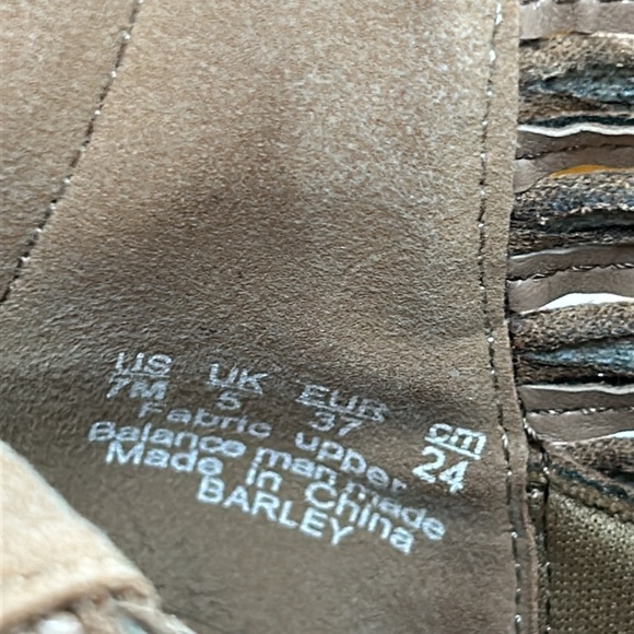 Fergalicious brown booties.  Size 7.  Brown with 2” heel. - Picture 7 of 9